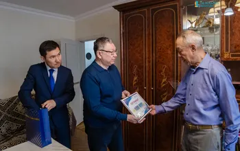 Ректор UALIKHANOV UNIVERSITY осуществил значимые визиты к  ветеранам науки университета