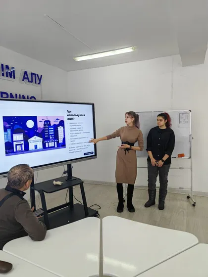 Серебряный университет: связь поколений