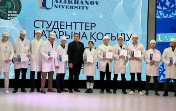 Посвящение в студенты Высшей школы медицины! «Путь в медицину: от студента к доктору»