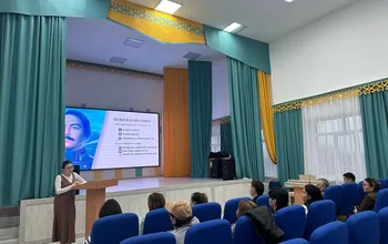 Преподаватели Высшей школы медицины провели профориентационные встречи с родителями в школах г. Кокшетау