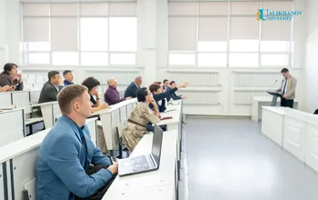 Bilim Group өкілдері Ualikhanov University оқытушыларына ChatGPT Edu платформасын қолдану бойынша семинар өткізді