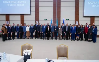 Бүгін Ualikhanov University ректоры Марат Қадырұлы Сырлыбаев Эстония Республикасының Президенті Алар Кариспен кездесуге қатысты. 